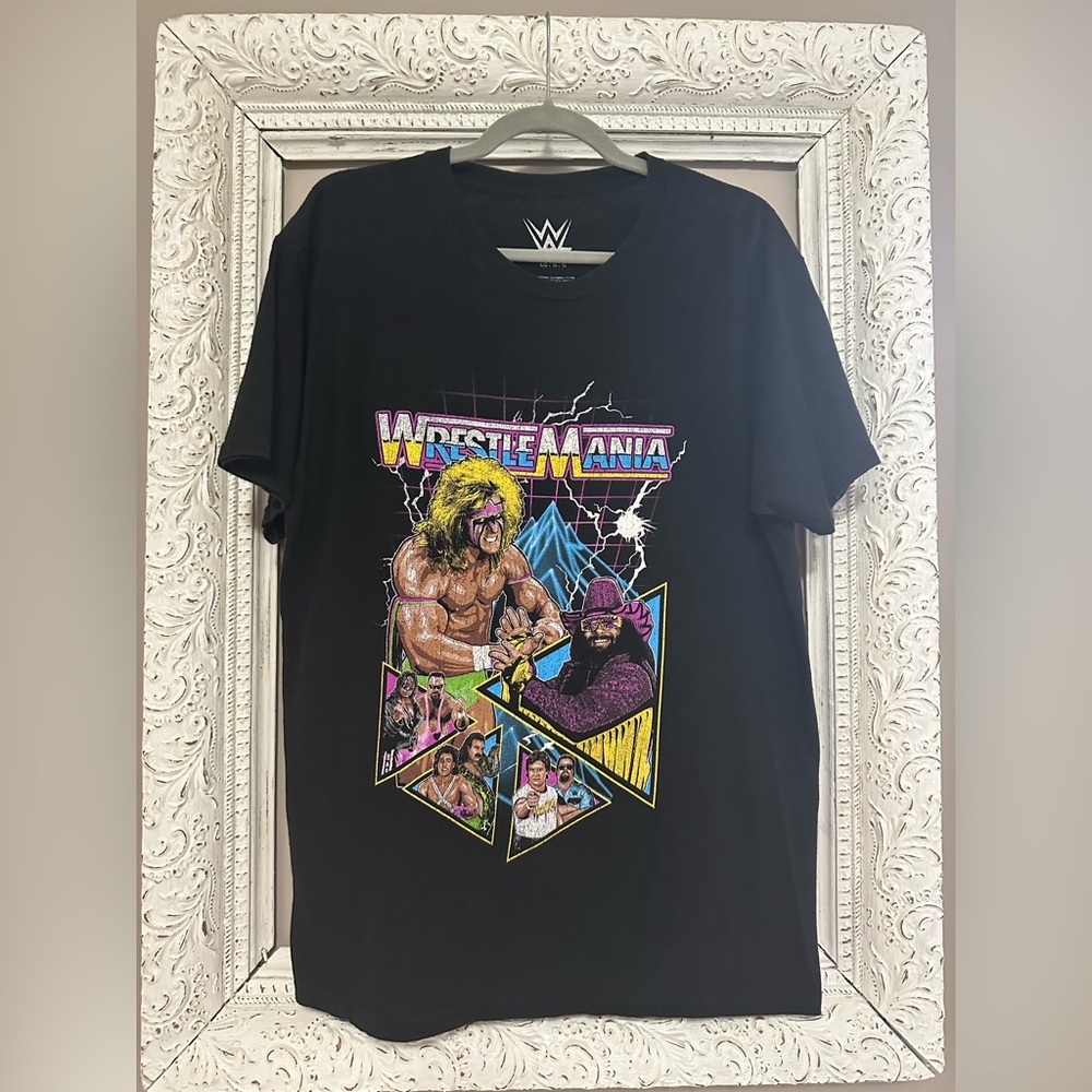 WrestleMania Tee . Size L. ❣️